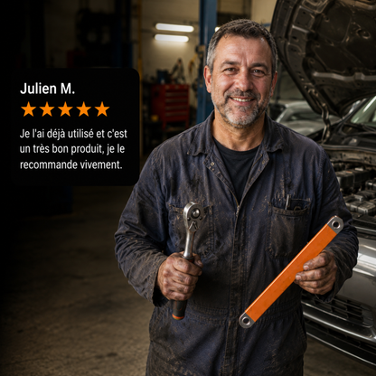 DeepReach™ – Avis client 5 étoiles : mécanicien tenant la rallonge de cliquet